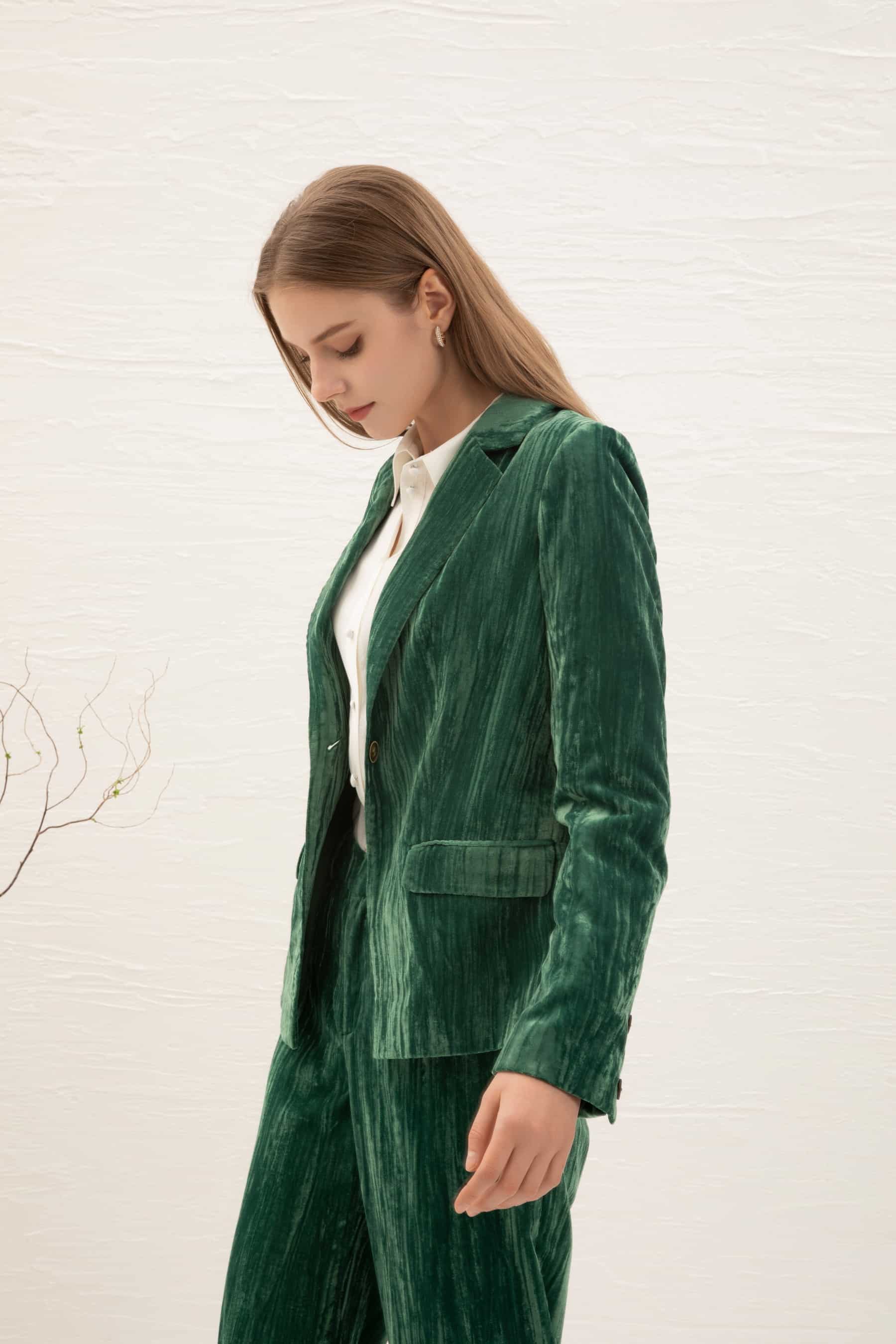 GDS Aliette Velvet Jacket | Green JACKETS autumn-winter BRUNCH CASUAL Catch GDS GREEN JACKETS L M S SALE 40 % WORK XL XS